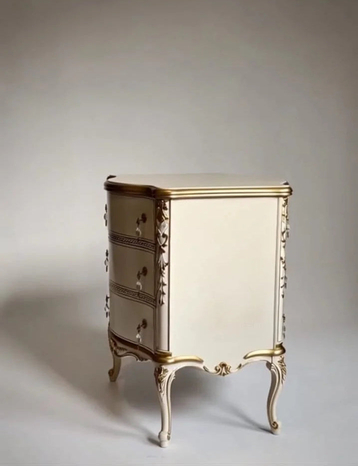 Aurevia Dressing Table – Luxury Ivory & Gold Wooden Vanity with Mirror | Classic Hand-Carved Bedroom Furniture